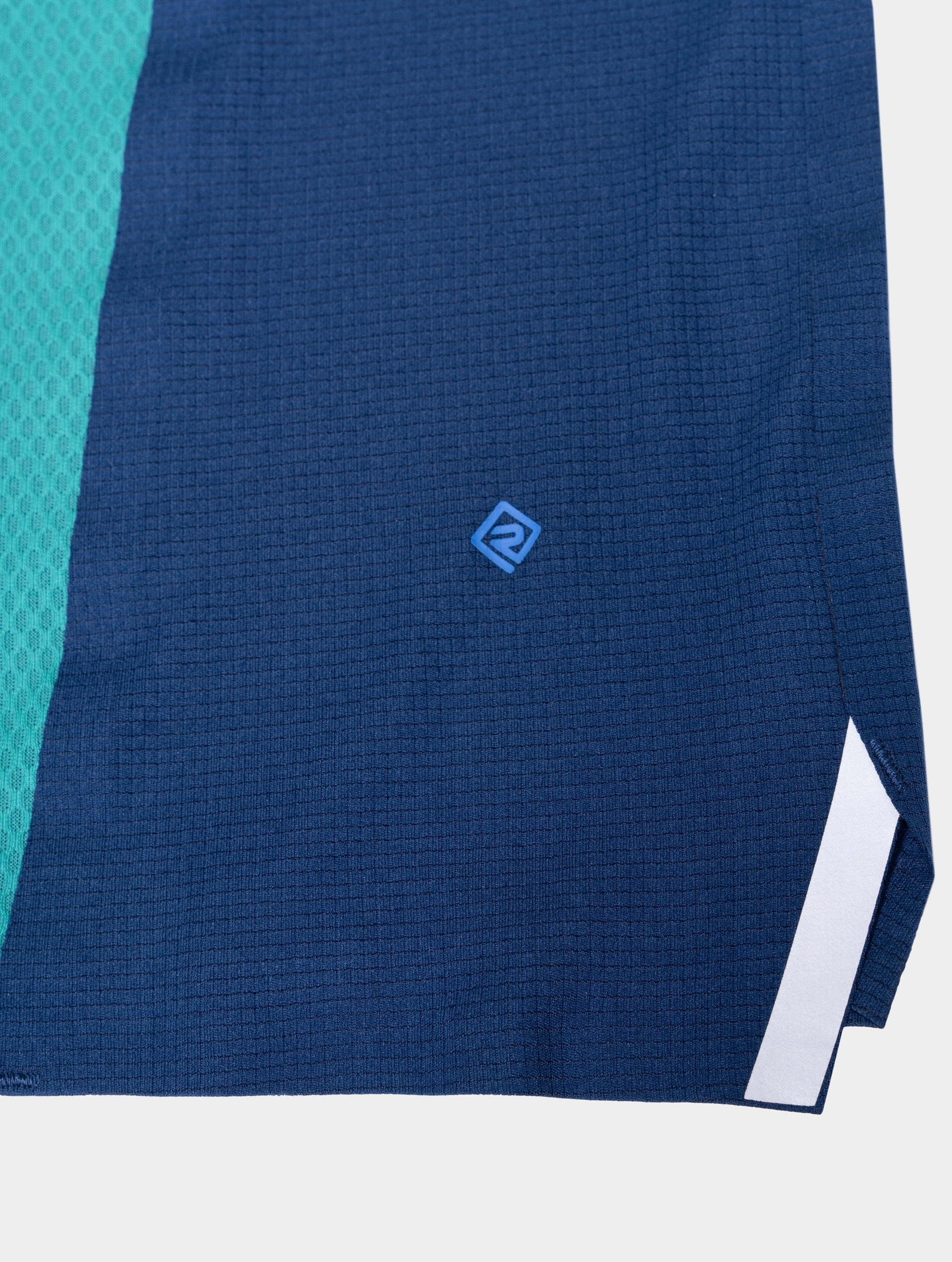 Ronhill Men's Tech Race Vest in Dark Navy/Deep Laguna - detail, 2
