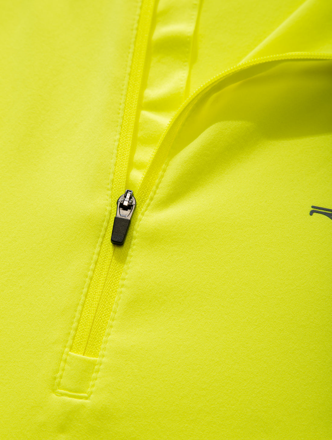 Ronhill Men's Tech Reflect 1/2 Zip in Fluo Yellow/Reflect - half-zip ventilation detail
