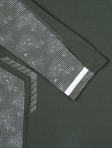 Ronhill Men's Tech Reflect 1/2 Zip in Kelp/Reflect - Detail Reflective Panel Diagonal