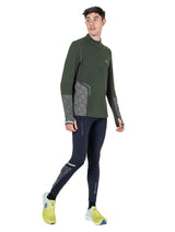 Ronhill Men's Tech Reflect 1/2 Zip in Kelp/Reflect - Studio Side Front