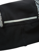 Ronhill Reflect Beanie in Black/Reflect - seams detail