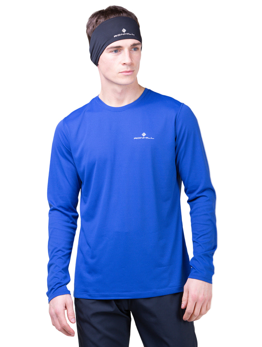 Ronhill Reversible Headband in All Black - worn, front