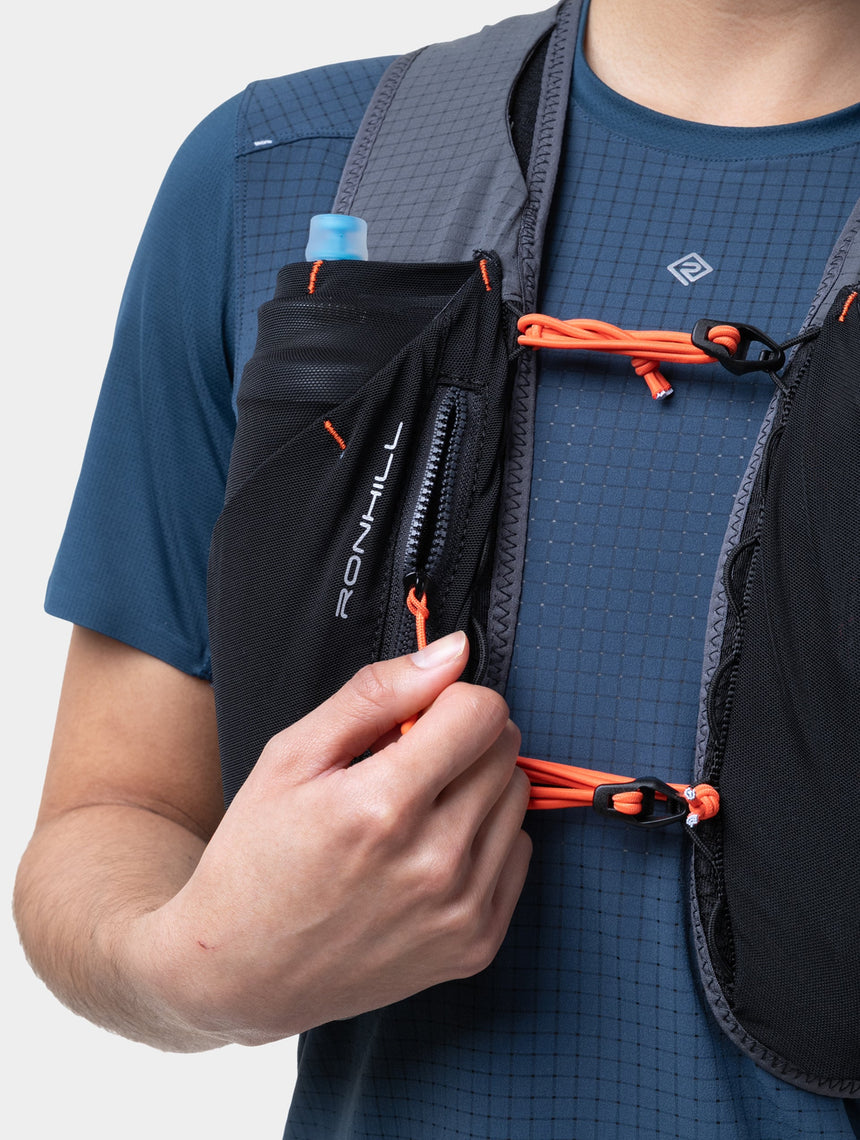 Ronhill Solus 5L Running Vest in Black/Ronhill Red - detail, 2