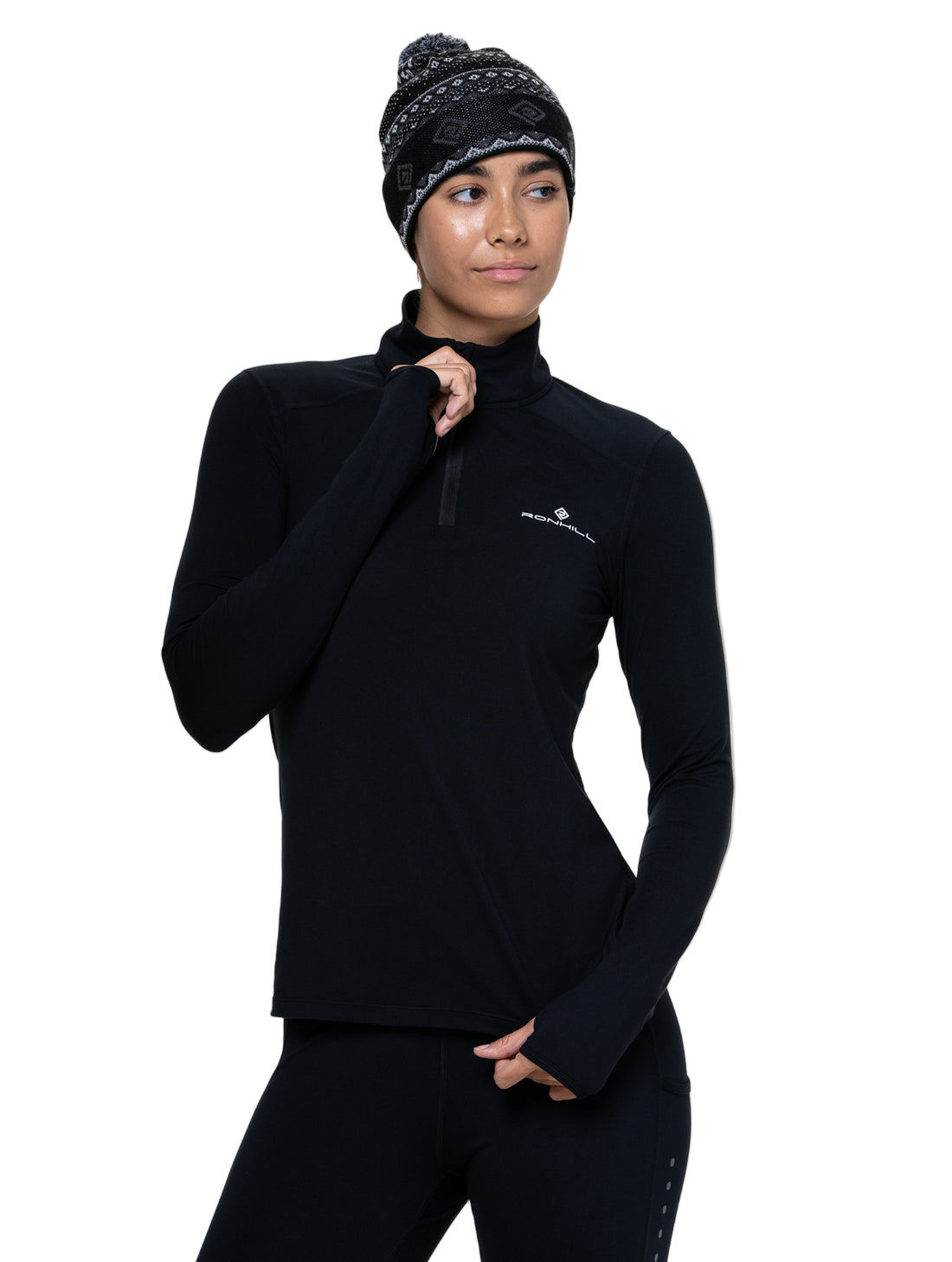 Ronhill Women's Core Thermal 1/2 Zip in Black/Bright White - collar detail