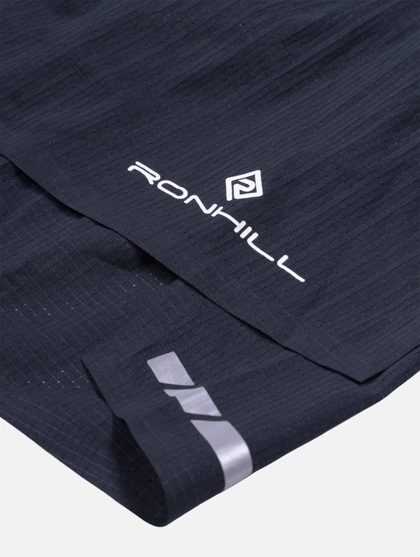 Ronhill Women's Tech All-Terrain 5" Twin Short in All Black - detail, 1