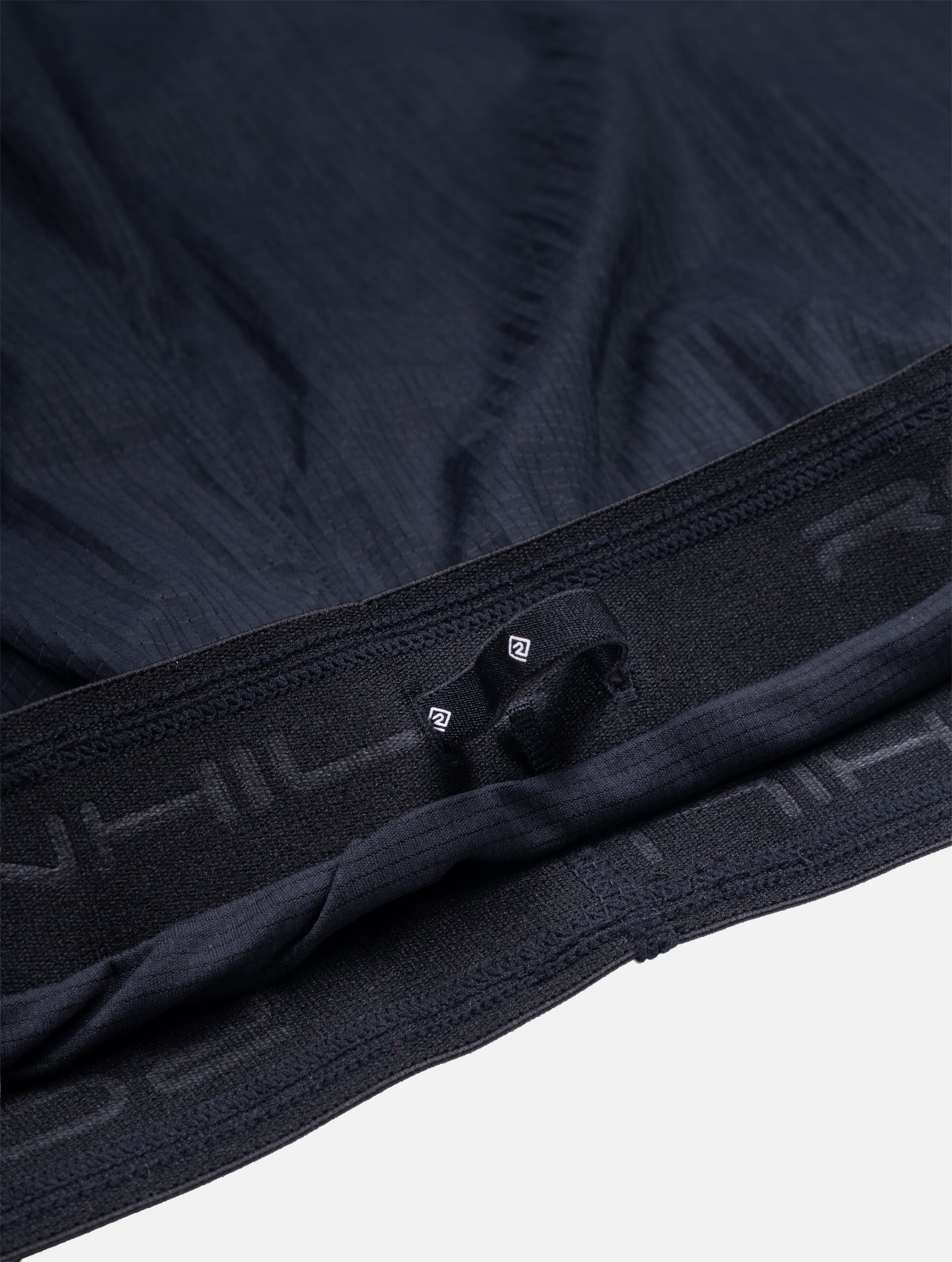 Ronhill Women's Tech All-Terrain 5" Twin Short in All Black - detail, 6
