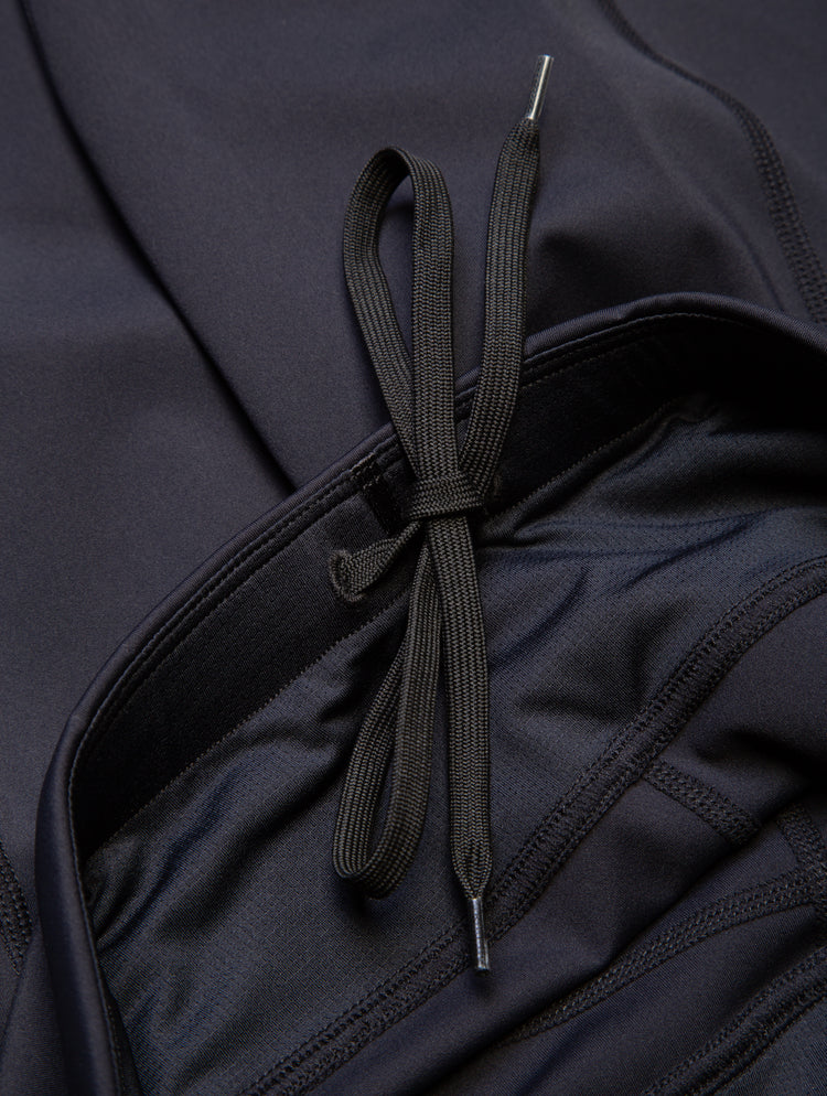 Ronhill Women's Tech Capri in All Black - drawcord detail