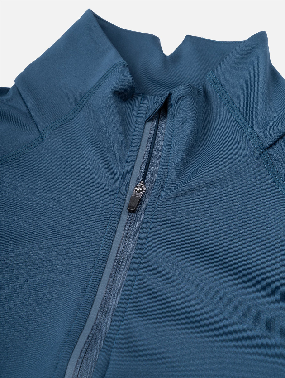 Ronhill Women's Tech Contour Jacket in Evening Haze - zip pocket detail, angled