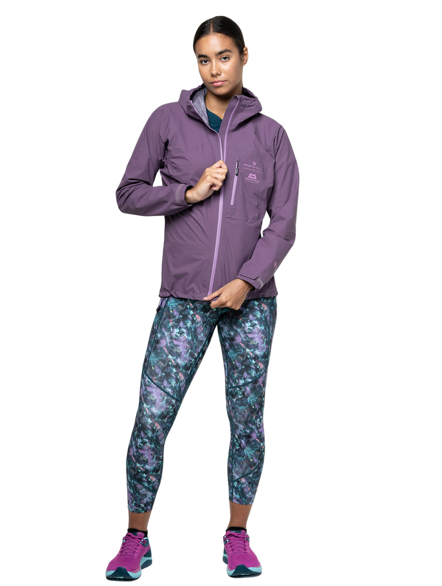 Ronhill Women's Tech GORE-TEX Mercurial Jacket 2 Dark Iris - centre front zip detail, 2