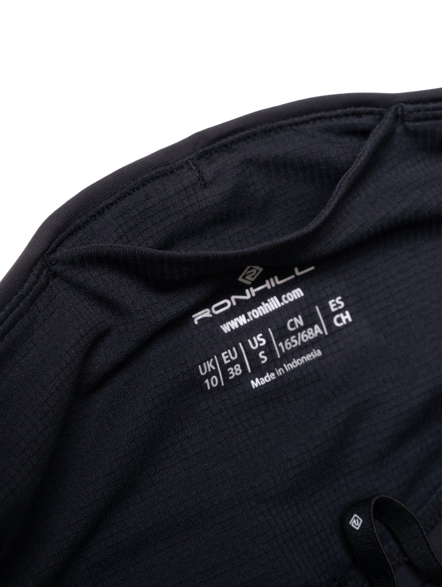 Ronhill Women's Tech Race Stretch Short in All Black - pouch pocket detail