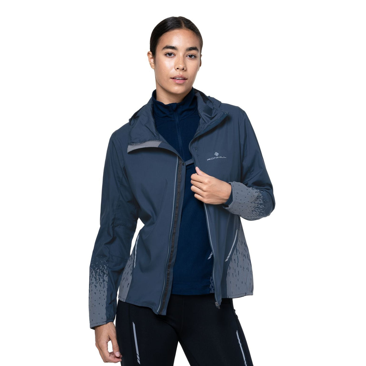 Ronhill Women's Tech Reflect Jacket in Dark Navy/Reflect - zip open detail