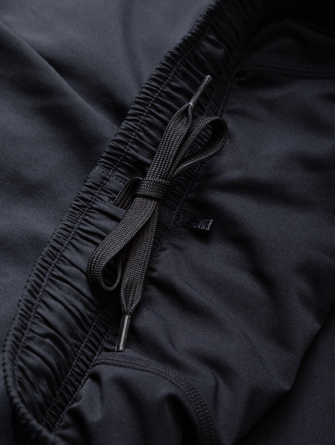 Ronhill Mens Core 5" Twin Short Outdoor Action All Black- Drawcord