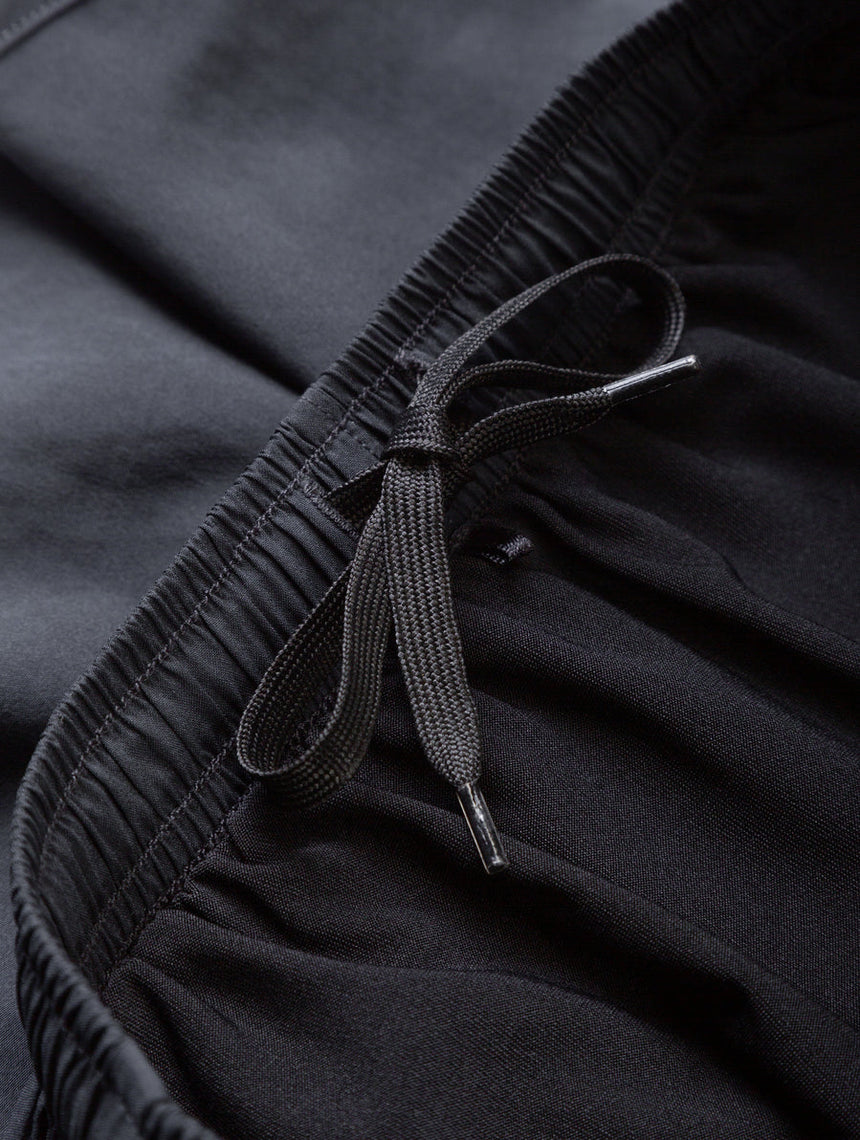 Ronhill Mens Core Racer Short Outdoor Action Black/Bright White- Drawcord