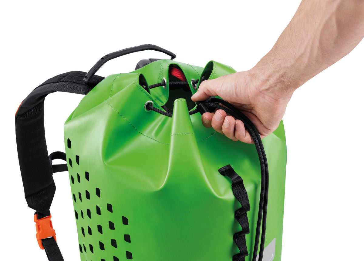 PetzlPetzl Alcanadre Club 30Outdoor Action