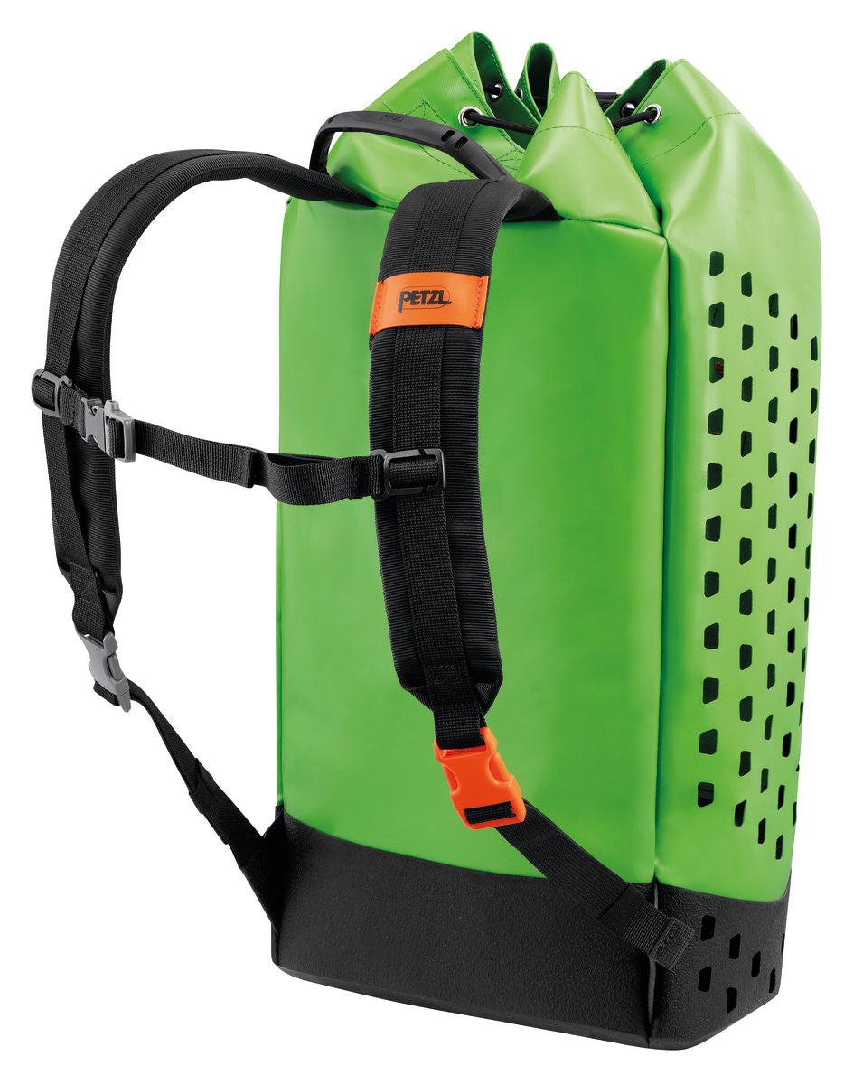 PetzlPetzl Alcanadre Club 30Outdoor Action