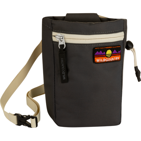 Wild Country Climbing Flow Chalk Bag Outdoor Action Onyx - Front Angled