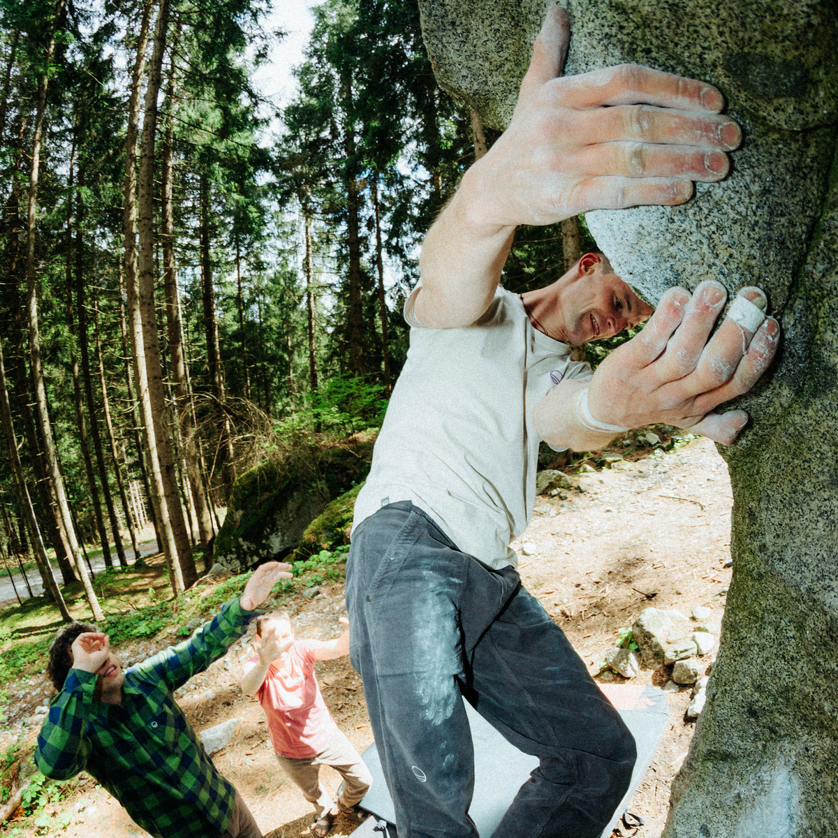 Wild Country Climbing Flow T-Shirt Man Outdoor Action Moonstone - Product In Use Climbing