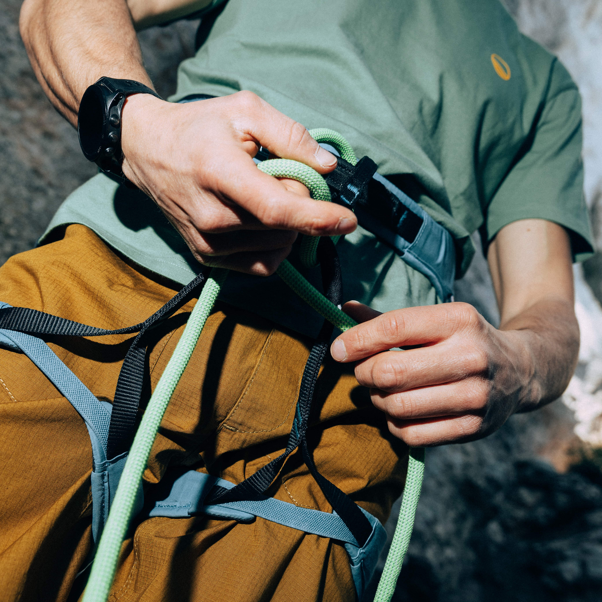 Wild Country Climbng Flow 2.0 Men's Harness Deepwater/Black - Rope Attached to Harness