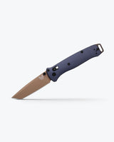 Benchmade Bailout 537FE-02 Crater Blue, angled open view