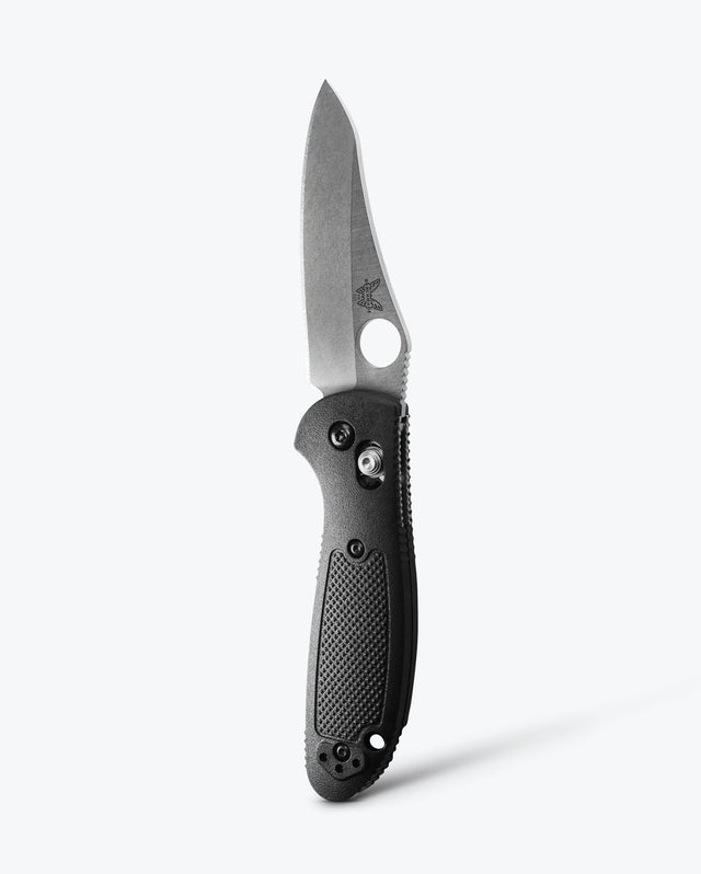 Benchmade Mini Griptilian 555-S30V, upright view
