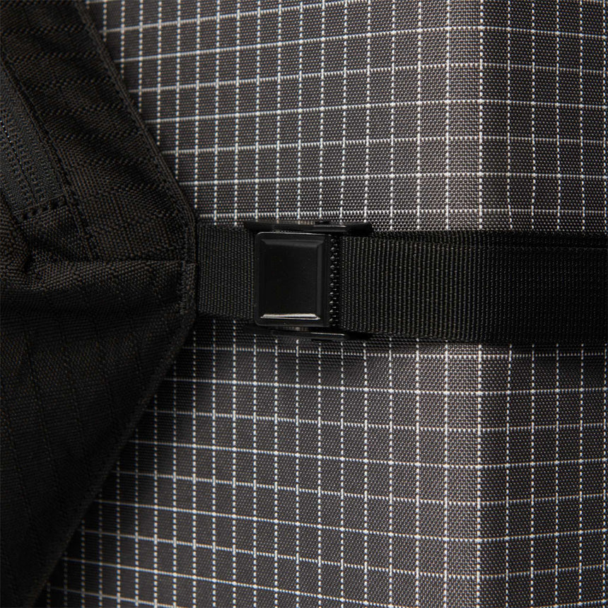 Black DiamondBlack Diamond Piggyback Carrying SystemOutdoor Action