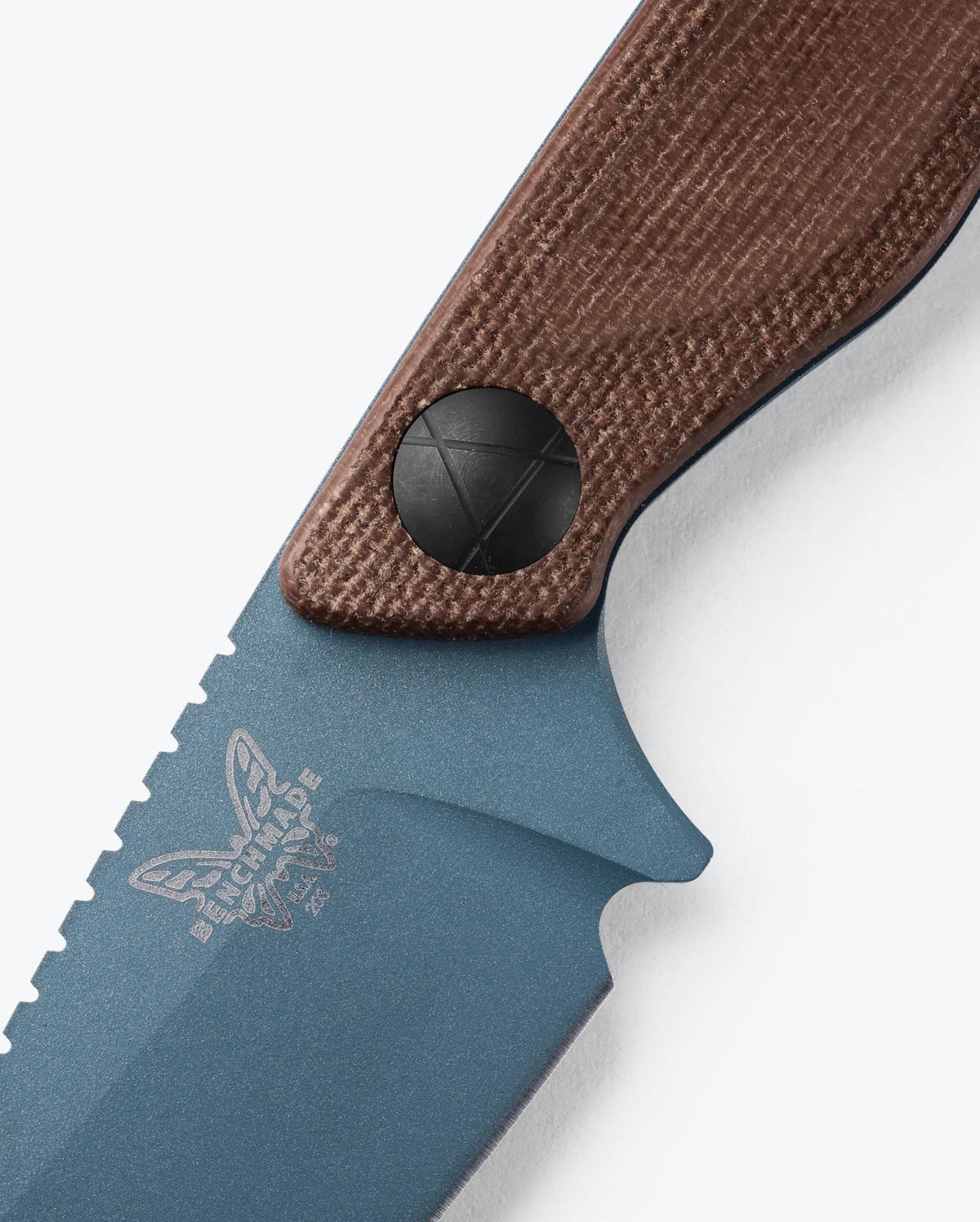 Benchmade Dacian Micarta handle detail