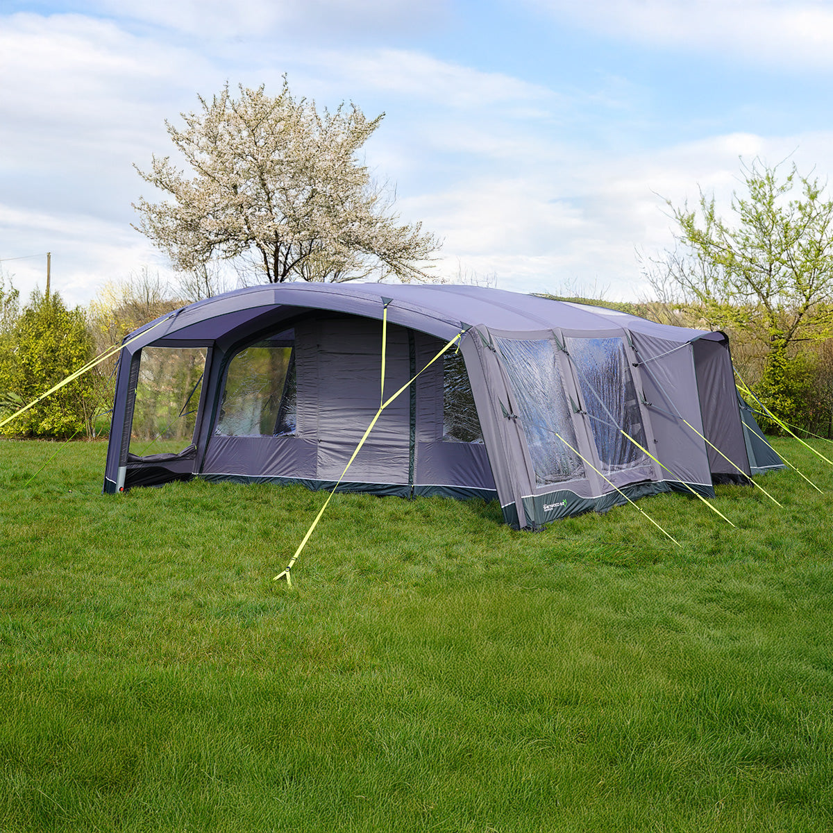 Holawild AirTek Sherwood 8.0 Inflatable Family Tent - Sherwood 8.0 Closed Front