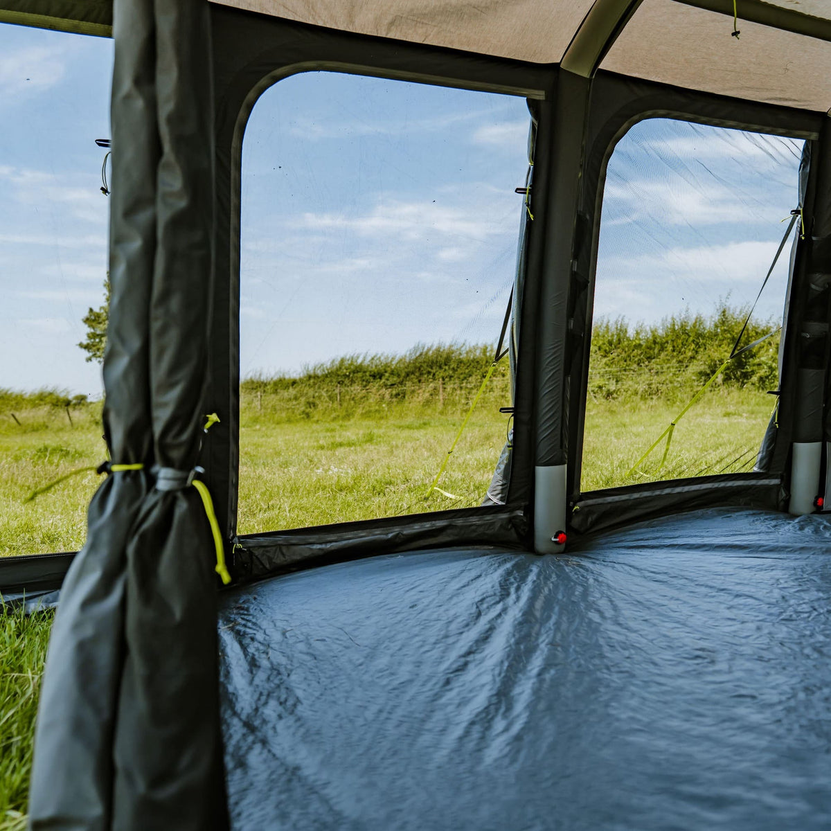 Holawild AirTek Parkhurst 6.0 AC - looking out