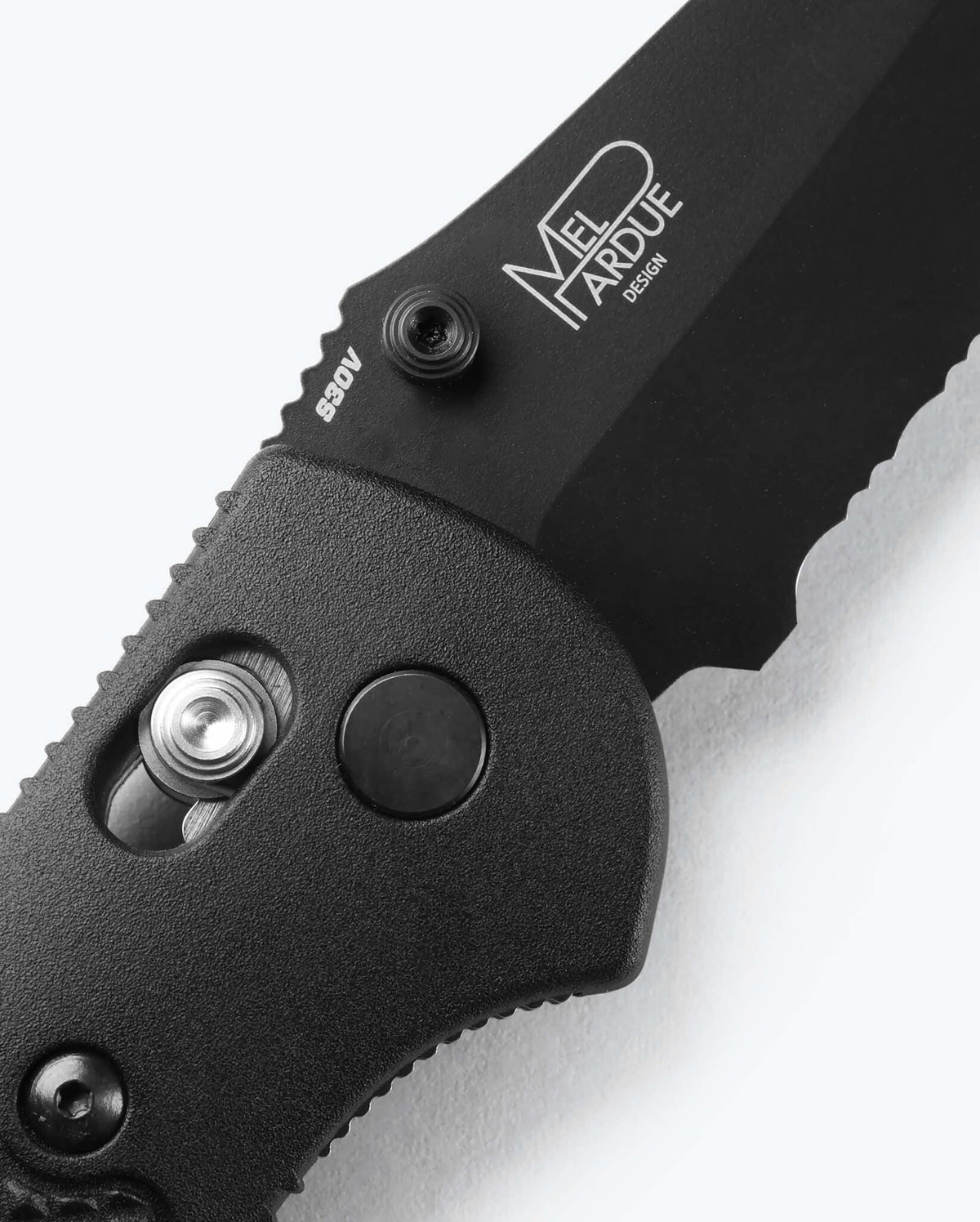 Black Griptilian® AXIS Lock Mechanism - Close-Up Handle Detail | Benchmade Knife Co.