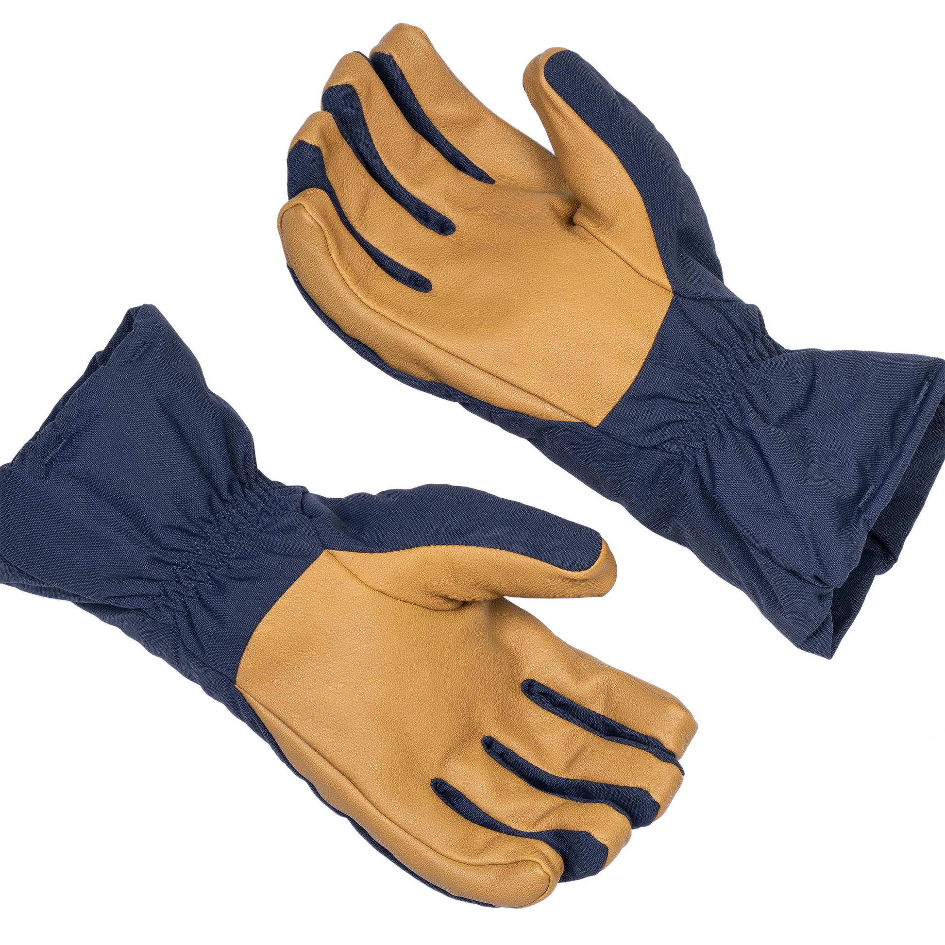 Single-handed drawcord closure detail on Mountain Equipment Guide Glove in Cosmos/Tan