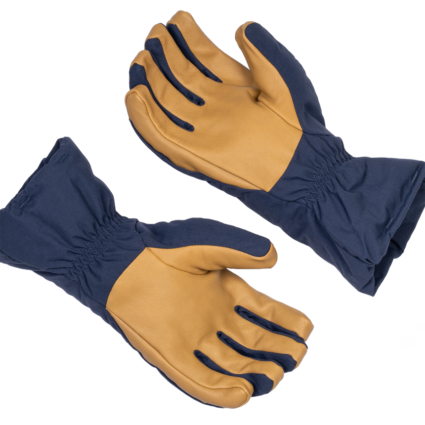 Single-handed drawcord closure detail on Mountain Equipment Guide Glove in Cosmos/Tan