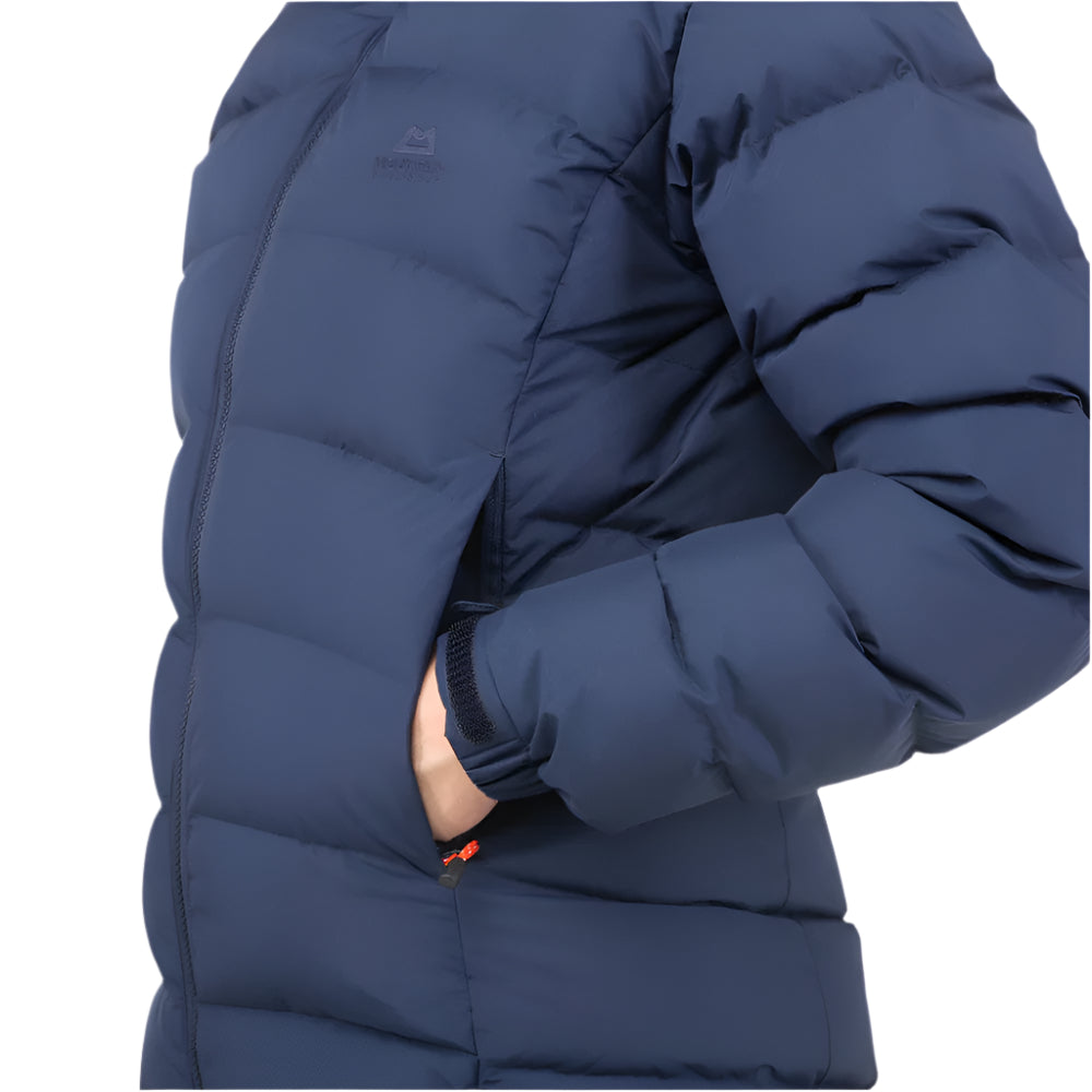 2-way YKK moulded centre front zip with insulated baffle detail on Mountain Equipment Lightline Eco Women's Jacket in Cosmos