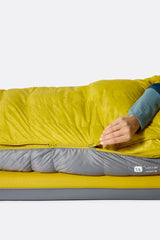Rab Women's Neutrino Down Sleeping Bag in Zinc/Dark Pollen - zip baffle detail