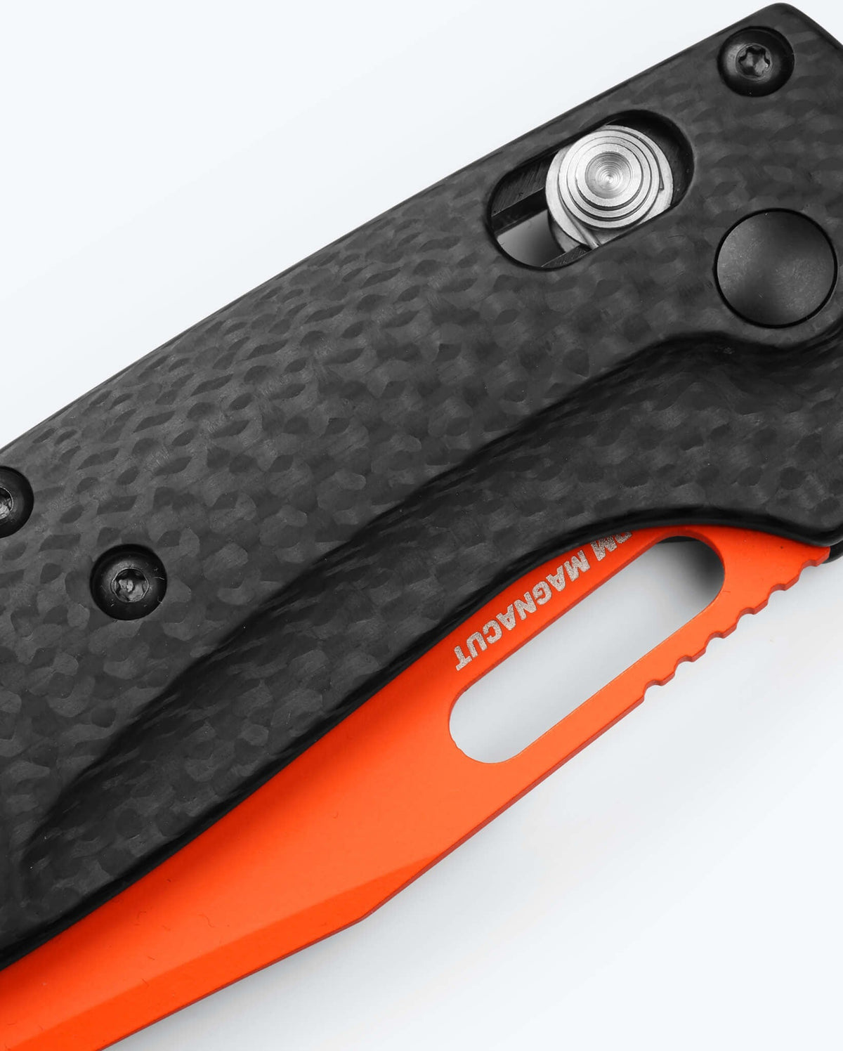 Benchmade Taggedout 15535OR-01, official image 5