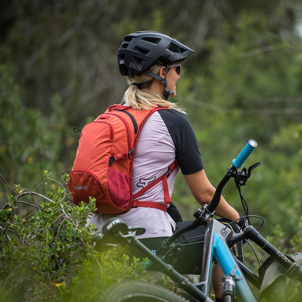 SourceSource Fuse Hydration PackOutdoor Action