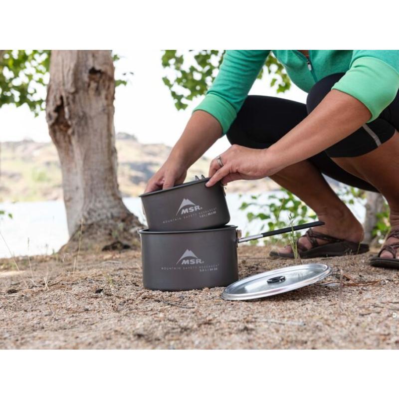MSR Ceramic 2 Pot Set Outdoor Action- product in use (2)